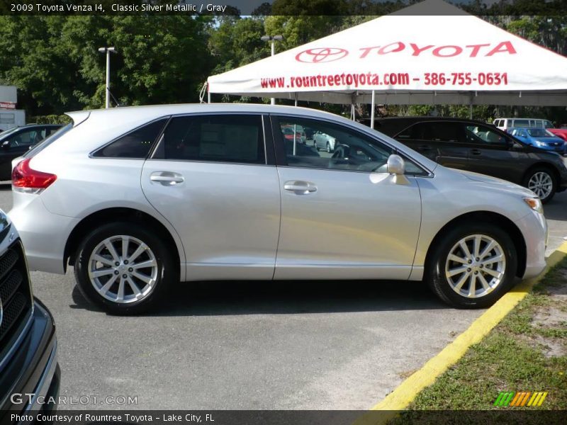 Classic Silver Metallic / Gray 2009 Toyota Venza I4