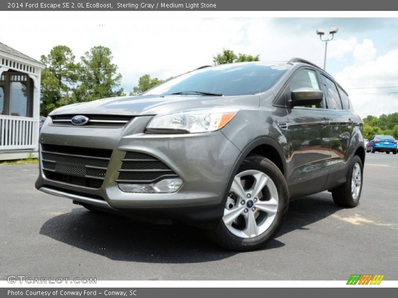 Front 3/4 View of 2014 Escape SE 2.0L EcoBoost