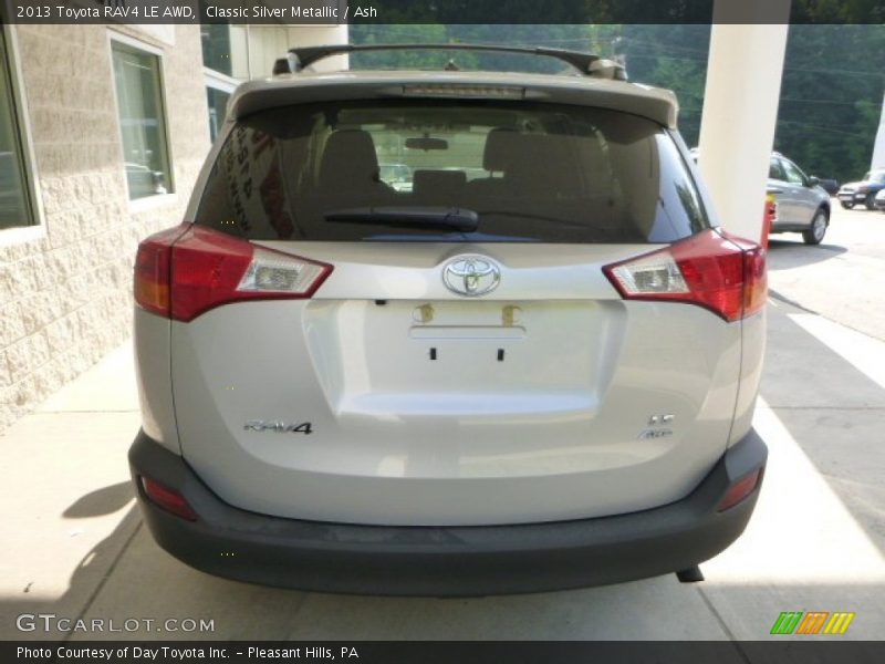 Classic Silver Metallic / Ash 2013 Toyota RAV4 LE AWD