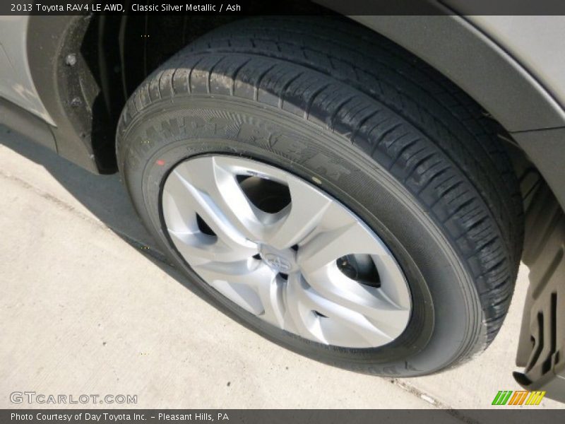 Classic Silver Metallic / Ash 2013 Toyota RAV4 LE AWD