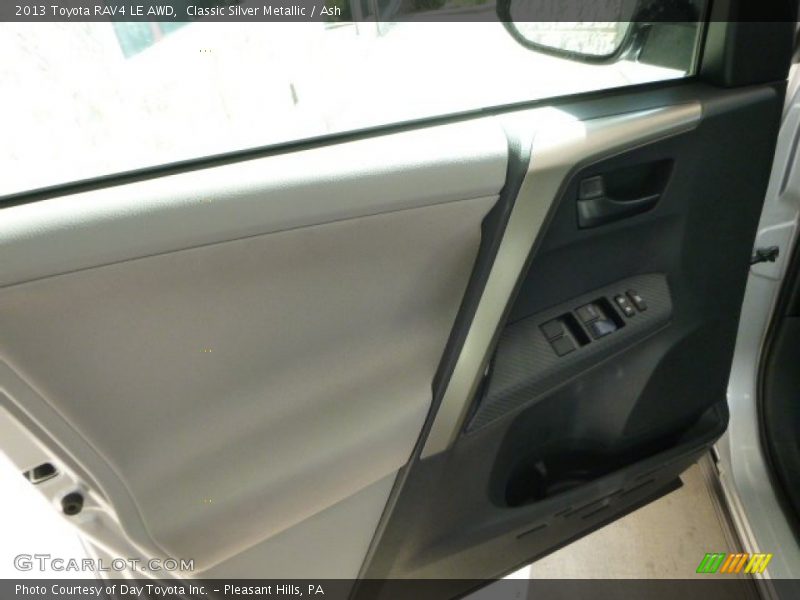 Classic Silver Metallic / Ash 2013 Toyota RAV4 LE AWD