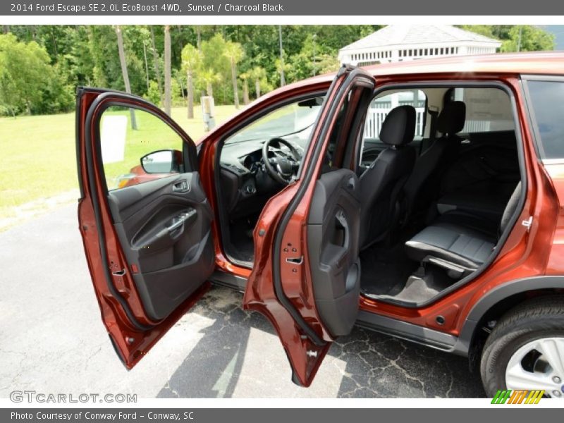  2014 Escape SE 2.0L EcoBoost 4WD Charcoal Black Interior