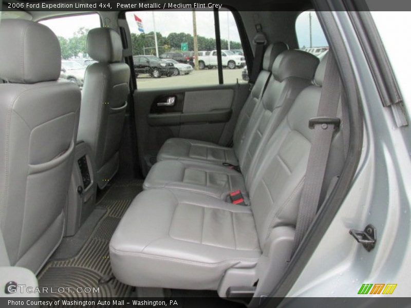 Rear Seat of 2006 Expedition Limited 4x4