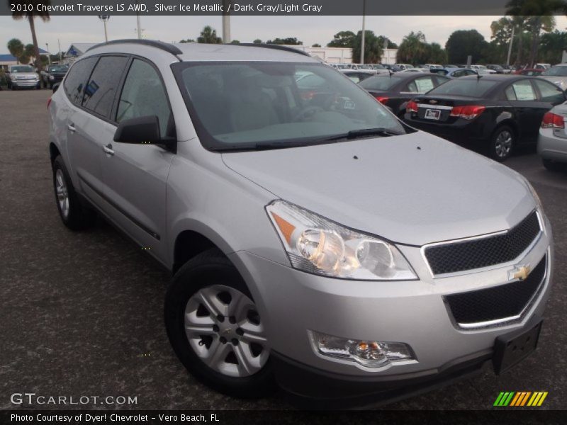 Silver Ice Metallic / Dark Gray/Light Gray 2010 Chevrolet Traverse LS AWD