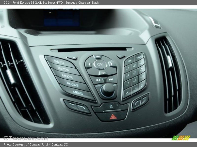 Controls of 2014 Escape SE 2.0L EcoBoost 4WD