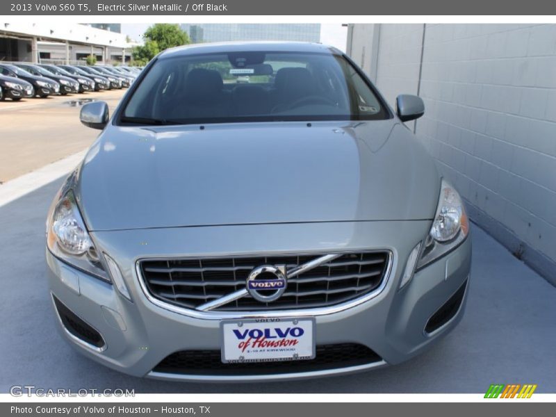 Electric Silver Metallic / Off Black 2013 Volvo S60 T5