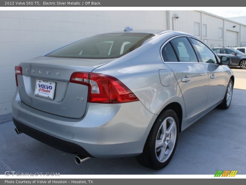 Electric Silver Metallic / Off Black 2013 Volvo S60 T5