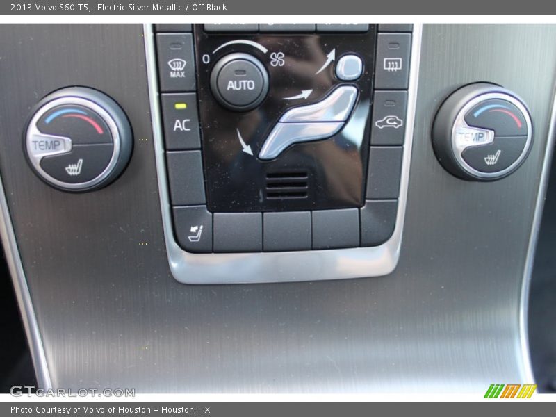 Electric Silver Metallic / Off Black 2013 Volvo S60 T5