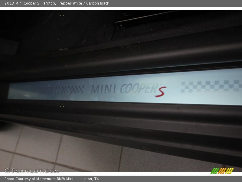 Pepper White / Carbon Black 2013 Mini Cooper S Hardtop
