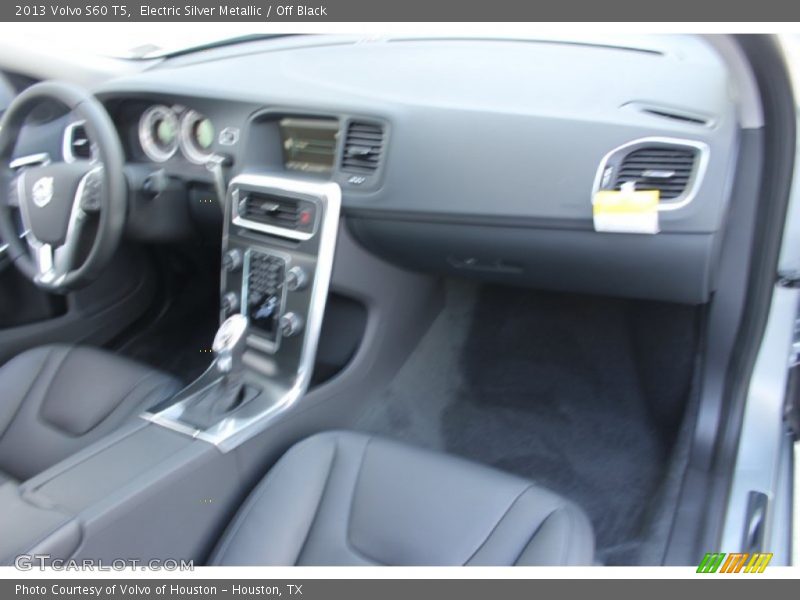 Electric Silver Metallic / Off Black 2013 Volvo S60 T5
