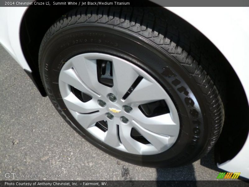 Summit White / Jet Black/Medium Titanium 2014 Chevrolet Cruze LS