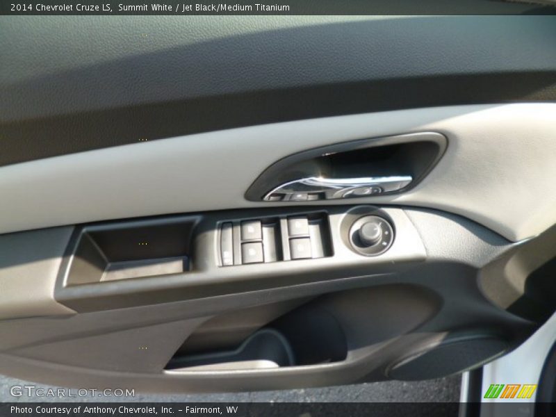Summit White / Jet Black/Medium Titanium 2014 Chevrolet Cruze LS