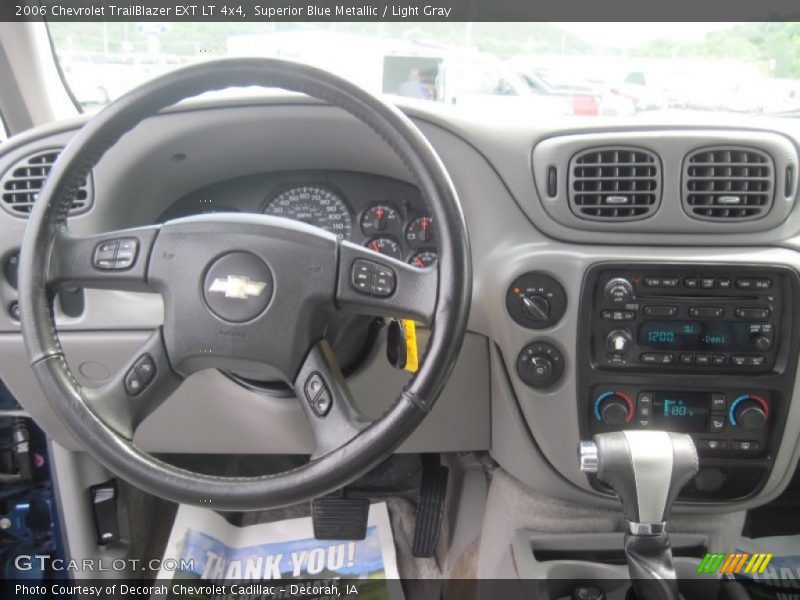 Dashboard of 2006 TrailBlazer EXT LT 4x4