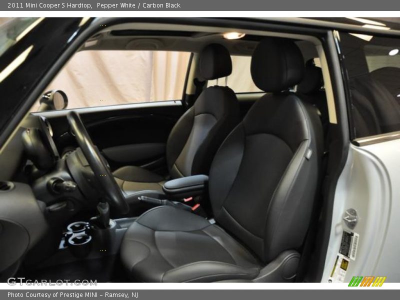 Pepper White / Carbon Black 2011 Mini Cooper S Hardtop