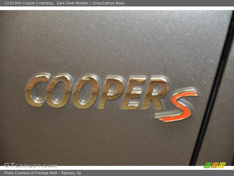 Dark Silver Metallic / Grey/Carbon Black 2010 Mini Cooper S Hardtop