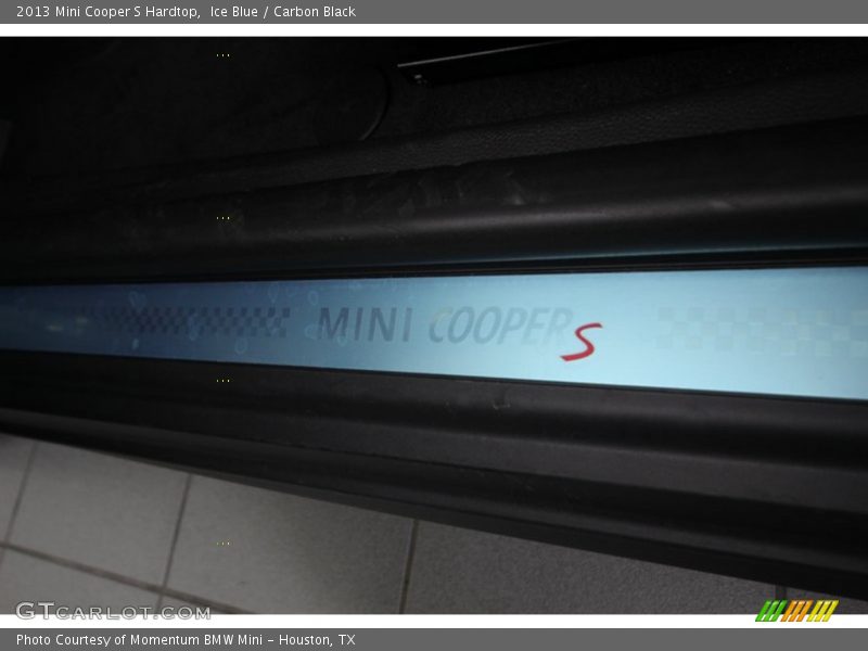 Ice Blue / Carbon Black 2013 Mini Cooper S Hardtop