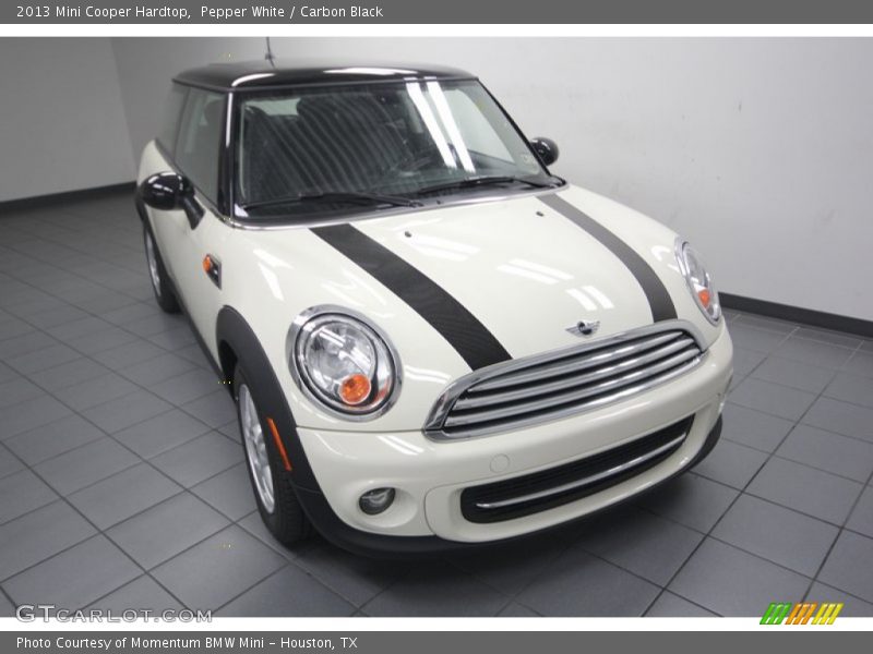 Pepper White / Carbon Black 2013 Mini Cooper Hardtop
