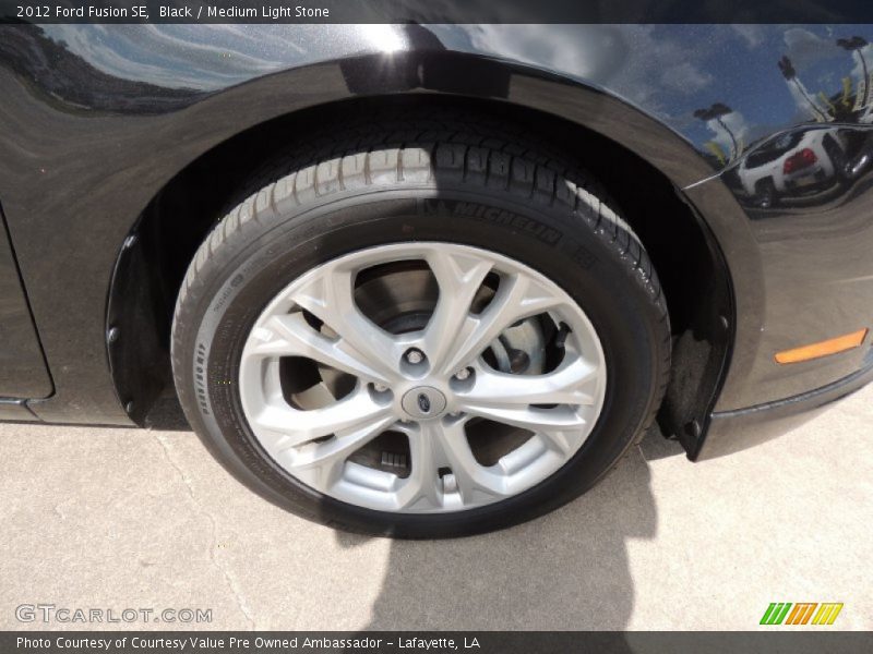 Black / Medium Light Stone 2012 Ford Fusion SE