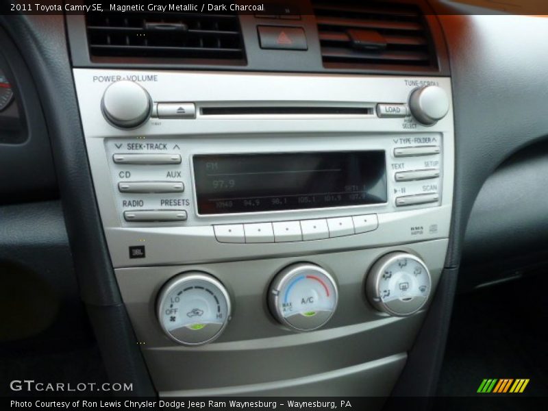 Magnetic Gray Metallic / Dark Charcoal 2011 Toyota Camry SE