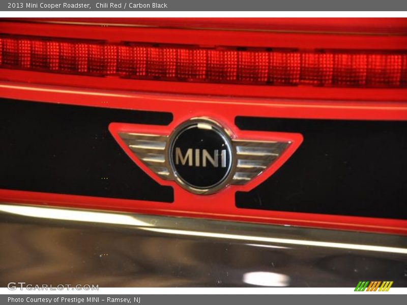 Chili Red / Carbon Black 2013 Mini Cooper Roadster