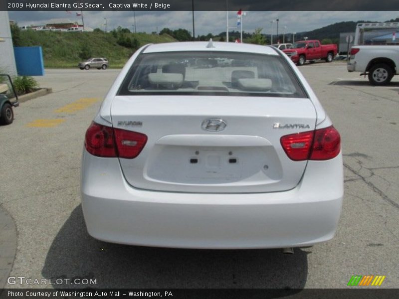 Captiva White / Beige 2009 Hyundai Elantra GLS Sedan