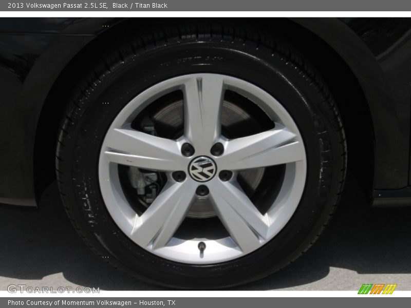 Black / Titan Black 2013 Volkswagen Passat 2.5L SE