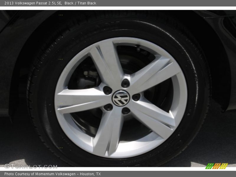 Black / Titan Black 2013 Volkswagen Passat 2.5L SE