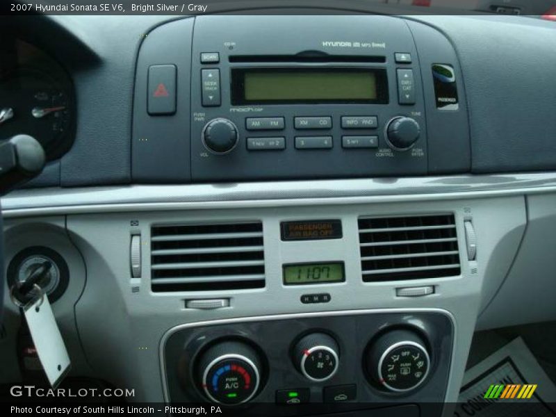 Bright Silver / Gray 2007 Hyundai Sonata SE V6