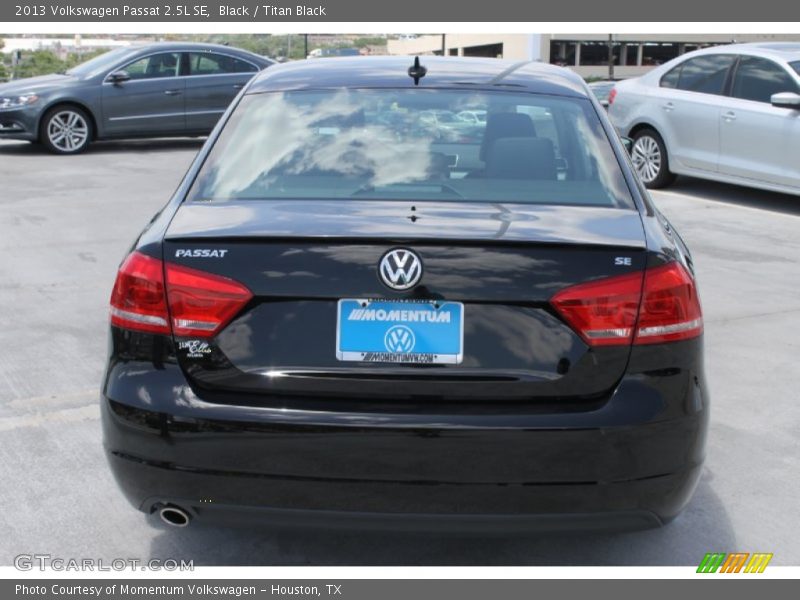 Black / Titan Black 2013 Volkswagen Passat 2.5L SE