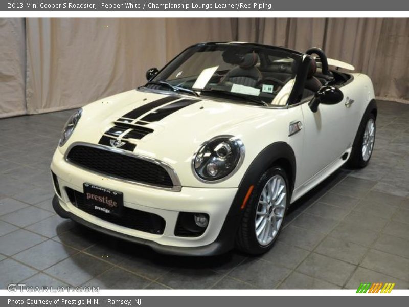 Pepper White / Championship Lounge Leather/Red Piping 2013 Mini Cooper S Roadster