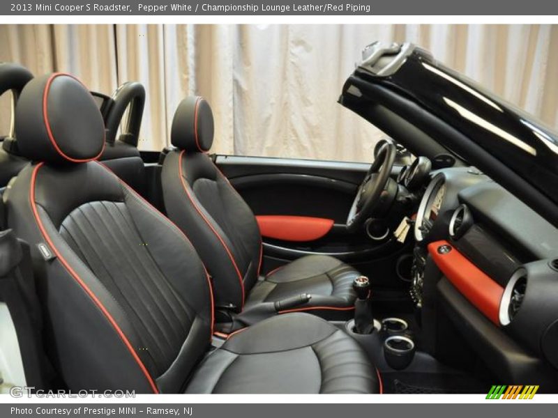 Pepper White / Championship Lounge Leather/Red Piping 2013 Mini Cooper S Roadster