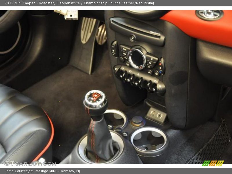 Pepper White / Championship Lounge Leather/Red Piping 2013 Mini Cooper S Roadster