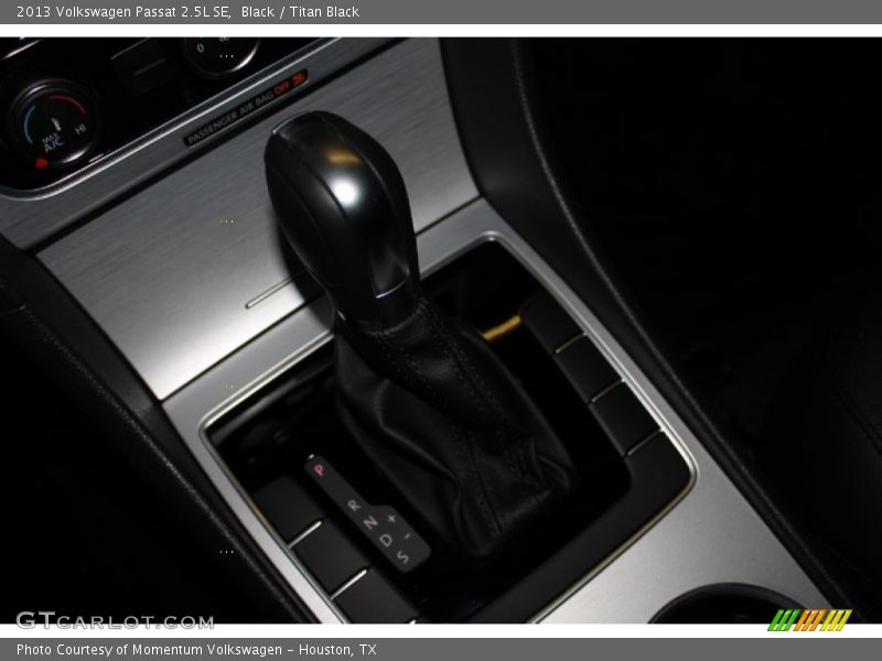 Black / Titan Black 2013 Volkswagen Passat 2.5L SE