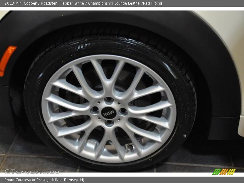 Pepper White / Championship Lounge Leather/Red Piping 2013 Mini Cooper S Roadster