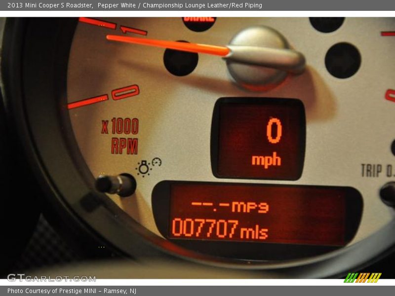 Pepper White / Championship Lounge Leather/Red Piping 2013 Mini Cooper S Roadster