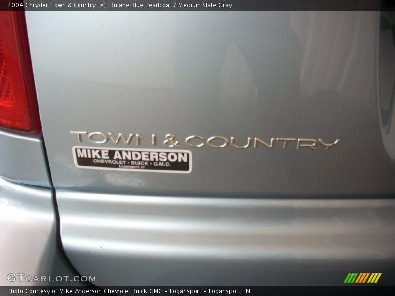 Butane Blue Pearlcoat / Medium Slate Gray 2004 Chrysler Town & Country LX