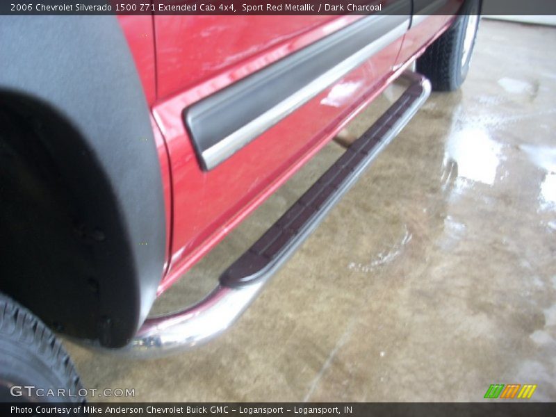 Sport Red Metallic / Dark Charcoal 2006 Chevrolet Silverado 1500 Z71 Extended Cab 4x4