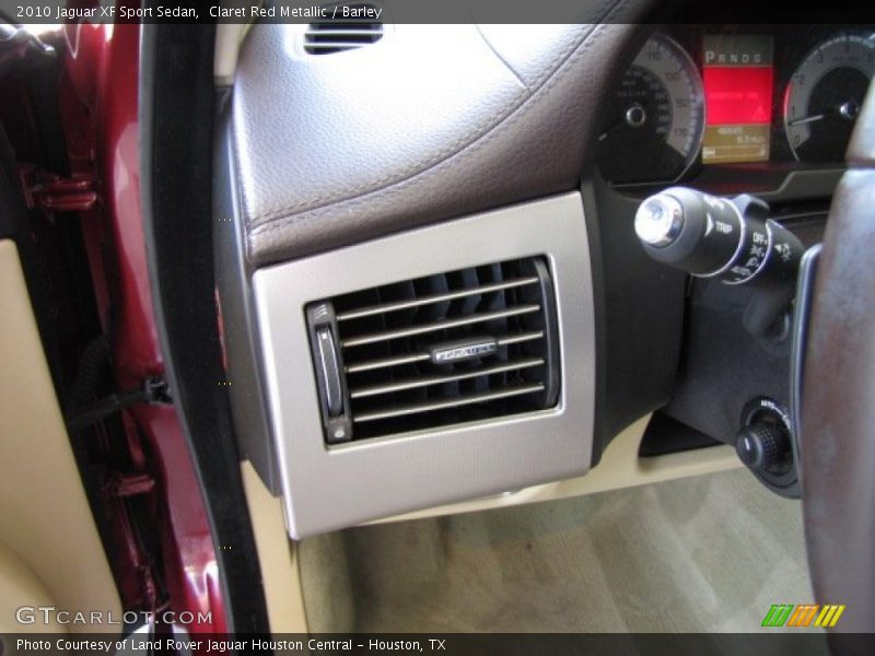 Claret Red Metallic / Barley 2010 Jaguar XF Sport Sedan