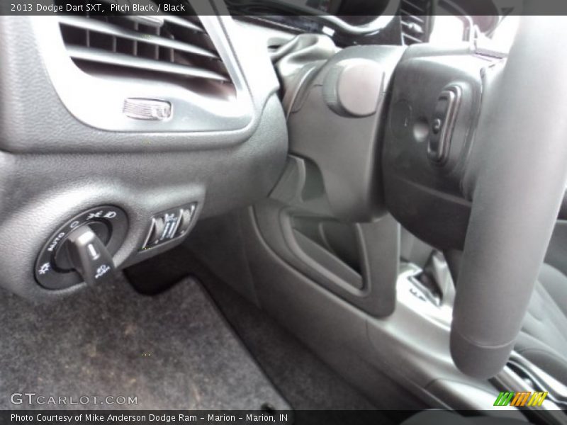 Pitch Black / Black 2013 Dodge Dart SXT
