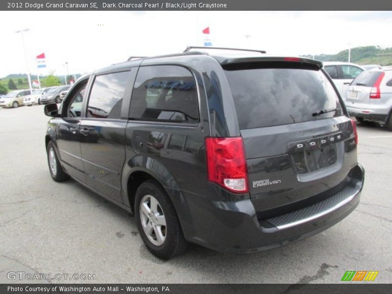 Dark Charcoal Pearl / Black/Light Graystone 2012 Dodge Grand Caravan SE