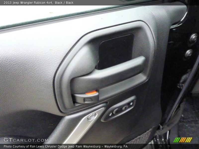 Black / Black 2013 Jeep Wrangler Rubicon 4x4