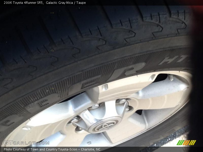 Galactic Gray Mica / Taupe 2006 Toyota 4Runner SR5