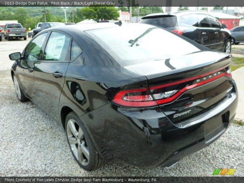 Pitch Black / Black/Light Diesel Gray 2013 Dodge Dart Rallye