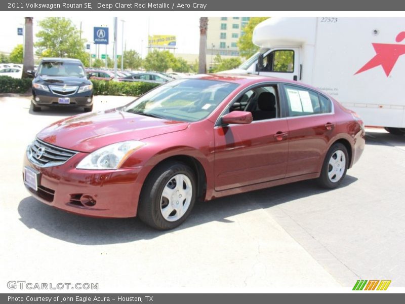 Deep Claret Red Metallic / Aero Gray 2011 Volkswagen Routan SE