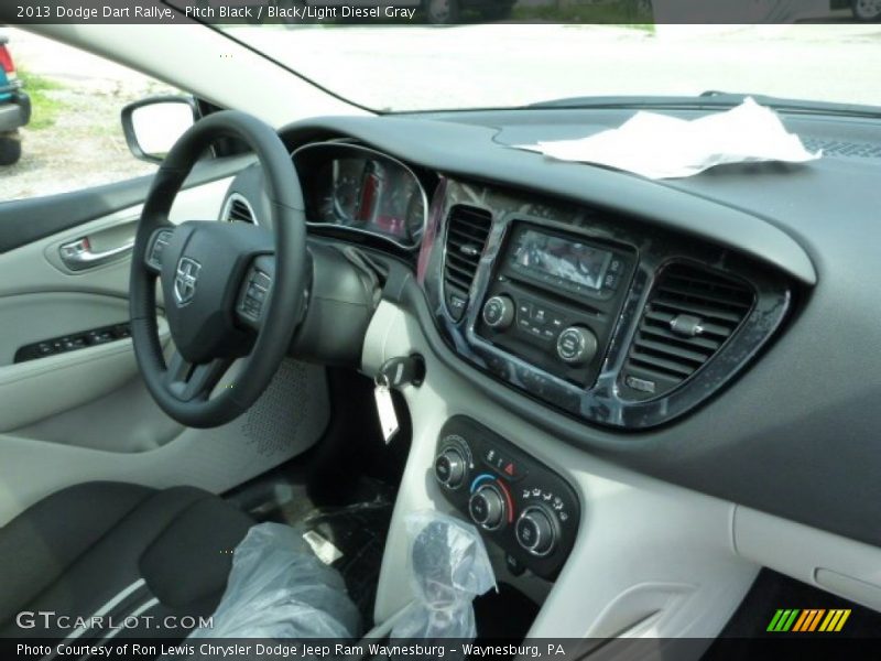 Pitch Black / Black/Light Diesel Gray 2013 Dodge Dart Rallye