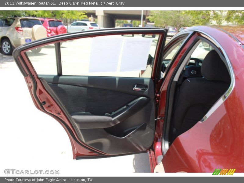 Deep Claret Red Metallic / Aero Gray 2011 Volkswagen Routan SE