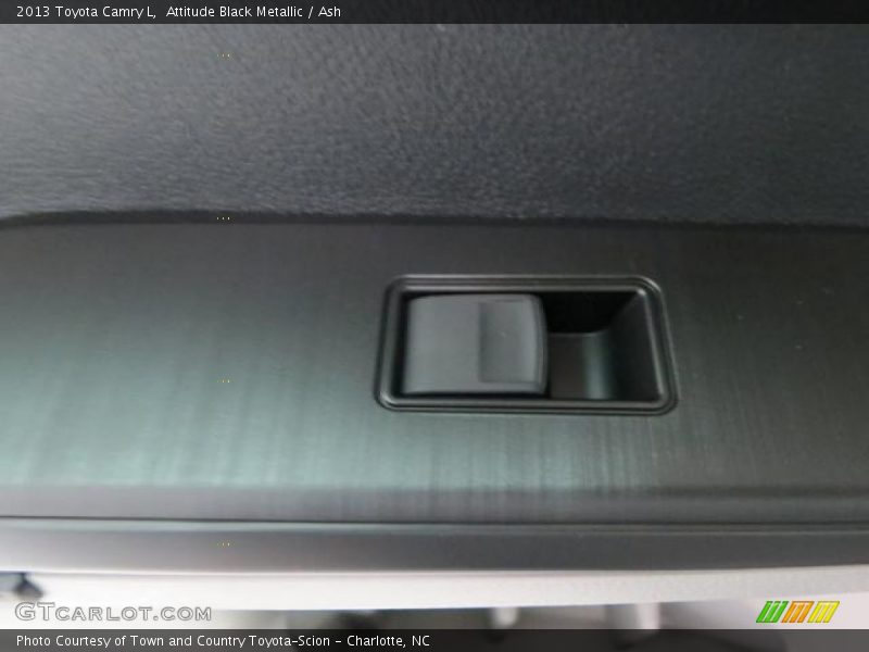 Attitude Black Metallic / Ash 2013 Toyota Camry L