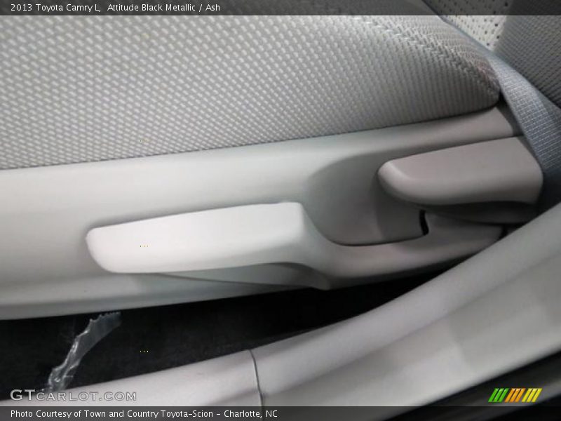 Attitude Black Metallic / Ash 2013 Toyota Camry L