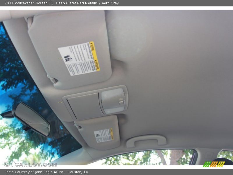 Deep Claret Red Metallic / Aero Gray 2011 Volkswagen Routan SE