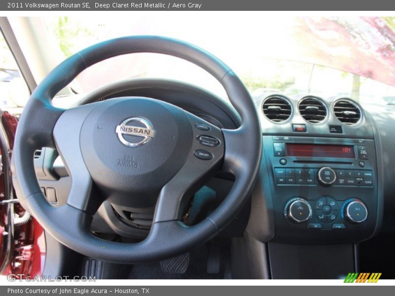 Deep Claret Red Metallic / Aero Gray 2011 Volkswagen Routan SE